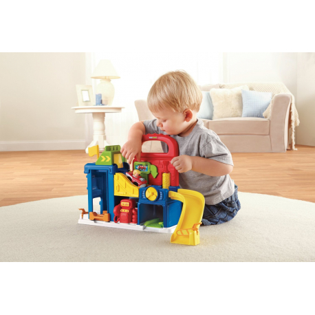 Fisher Price igračka Little People Garaa